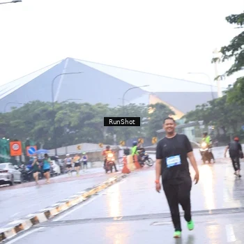 Runner Photo 7937507