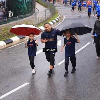 Runner Photo 7937510