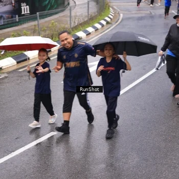 Runner Photo 7937514
