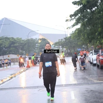 Runner Photo 7937525
