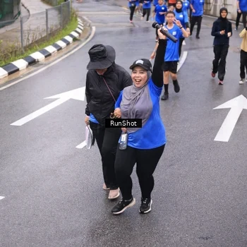 Runner Photo 7937531