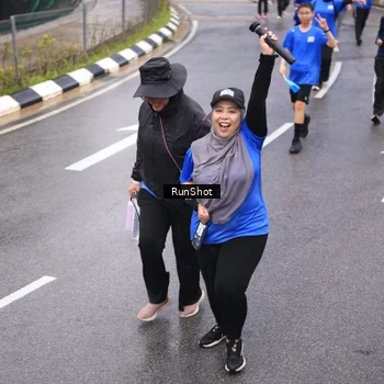 Runner Photo 7937534