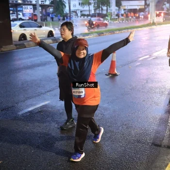 Runner Photo 7937552