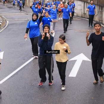 Runner Photo 7937557
