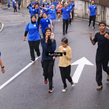 Runner Photo 7937569