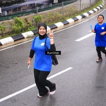 Runner Photo 7937595