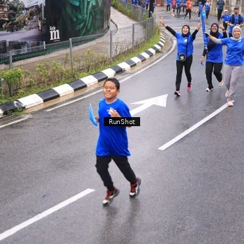 Runner Photo 7937604