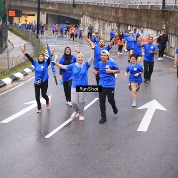 Runner Photo 7937605