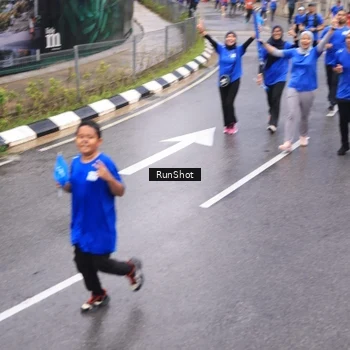 Runner Photo 7937608