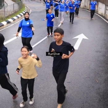 Runner Photo 7937609