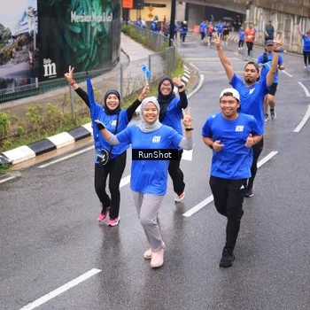Runner Photo 7937620