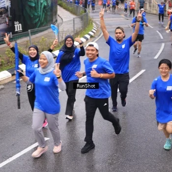 Runner Photo 7937622