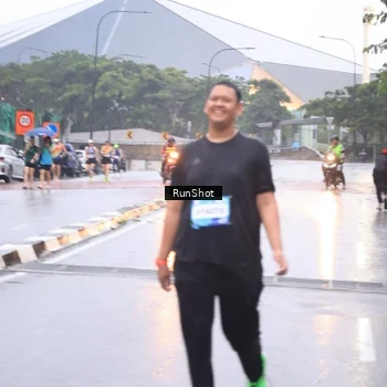 Runner Photo 7937632
