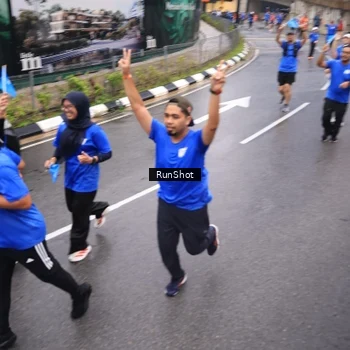 Runner Photo 7937641