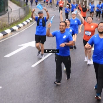 Runner Photo 7937652