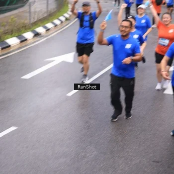Runner Photo 7937653