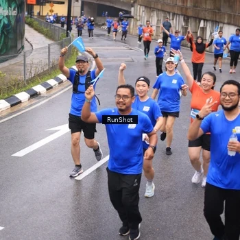 Runner Photo 7937657