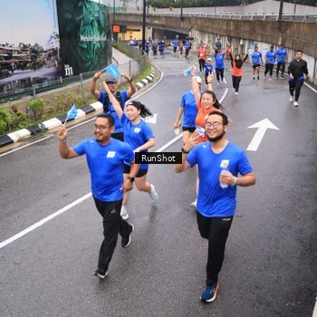 Runner Photo 7937666