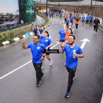 Runner Photo 7937668