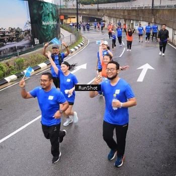 Runner Photo 7937670