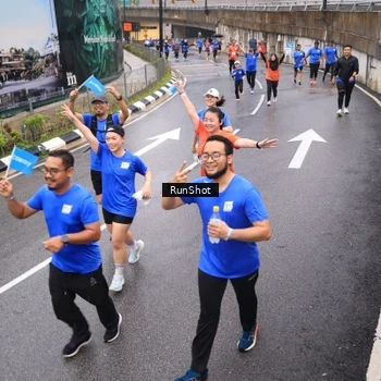 Runner Photo 7937674