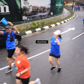 Runner Photo 7937687