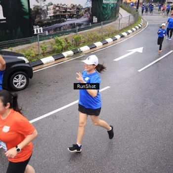 Runner Photo 7937690