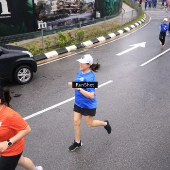 Runner Photo 7937691