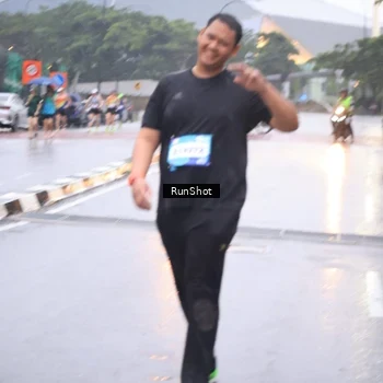 Runner Photo 7937692