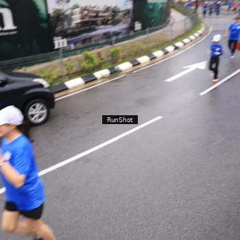 Runner Photo 7937695