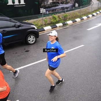 Runner Photo 7937698