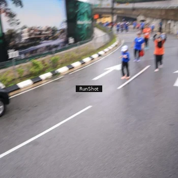 Runner Photo 7937700