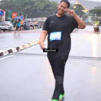 Runner Photo 7937702
