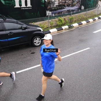 Runner Photo 7937705