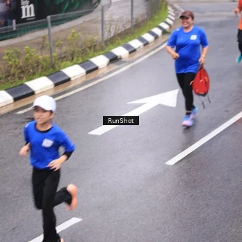 Runner Photo 7937706