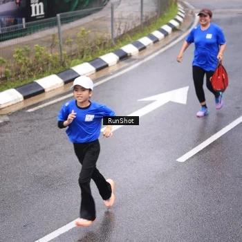 Runner Photo 7937709