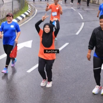 Runner Photo 7937716