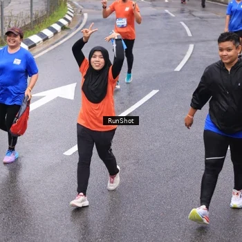 Runner Photo 7937717