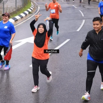 Runner Photo 7937718