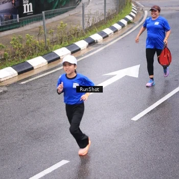 Runner Photo 7937720