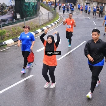 Runner Photo 7937726