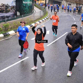 Runner Photo 7937731