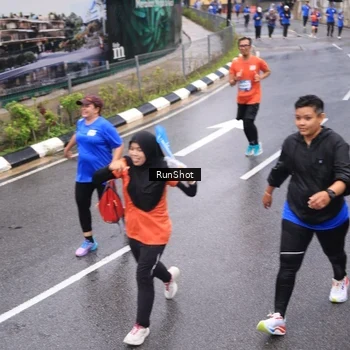 Runner Photo 7937732