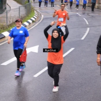 Runner Photo 7937734