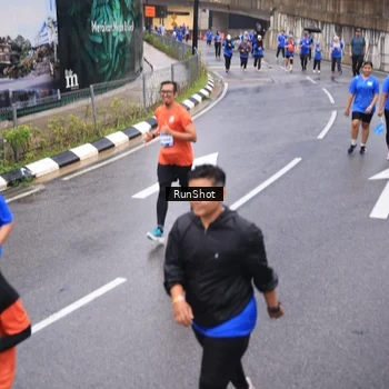 Runner Photo 7937737