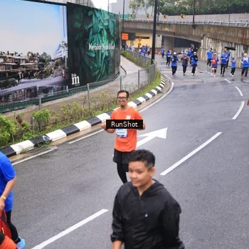 Runner Photo 7937742
