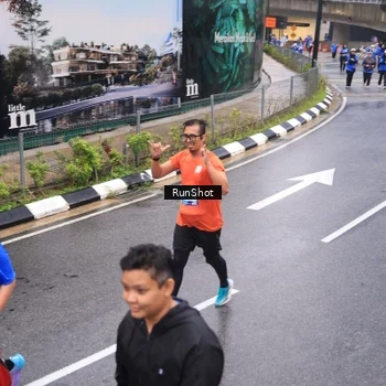 Runner Photo 7937746