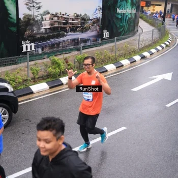 Runner Photo 7937747
