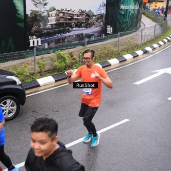 Runner Photo 7937751