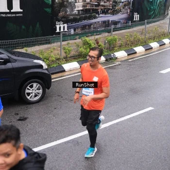 Runner Photo 7937754